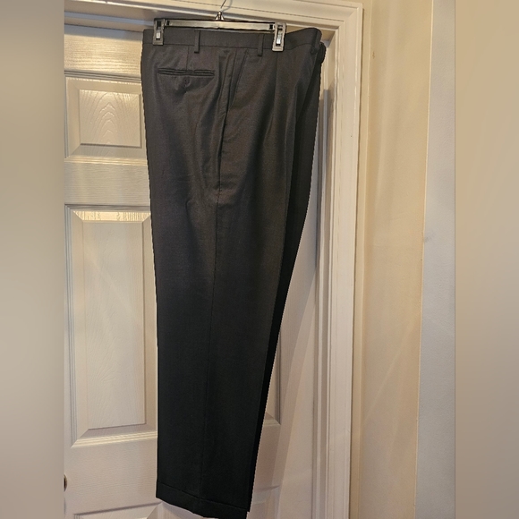 Mens Suit - Picture 6 of 6